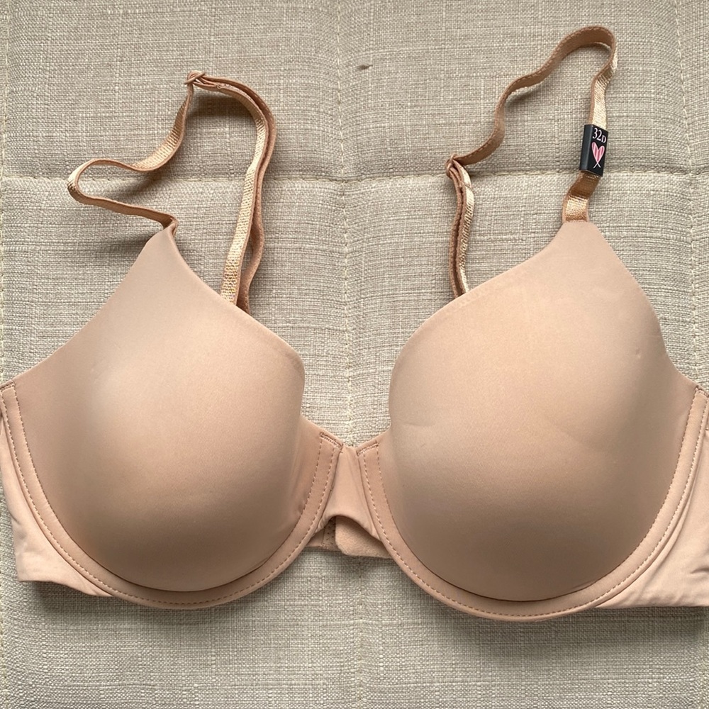 Victoria’s Secret Lightly-Lined Demi bra in tan- 32D